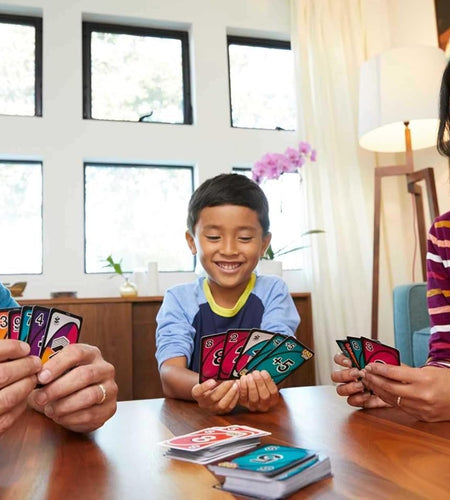 UNO FLIP! Family Card Game, with 112 Cards in a Sturdy Storage Tin, Makes a Great Toy for 7Y+ and up UNO FLIP! Family Card Game, with 112 Cards in a Sturdy Storage Tin (Amazon Exclusive)